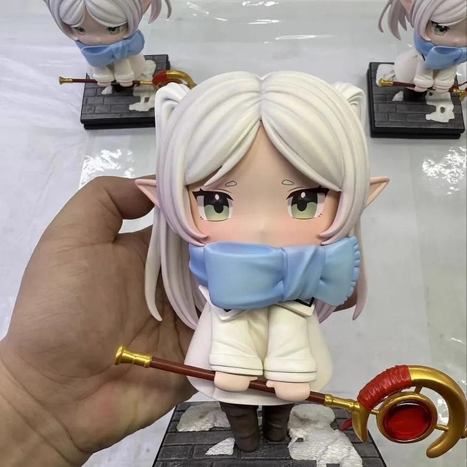 14CM Anime Sousou no Frieren Frieren Figure Winter Clothing Doll Cute Model Standing Posture Toy Collection Aciton Figure Gifts