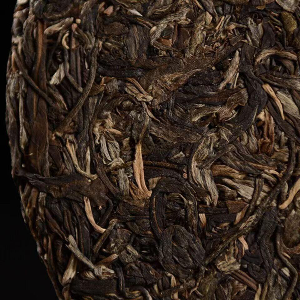 Yunnan Old Tree Pu-erh Sheng Tea  357g Yiwu Puerh Tea Cake Big Leaf Pu'er Tea