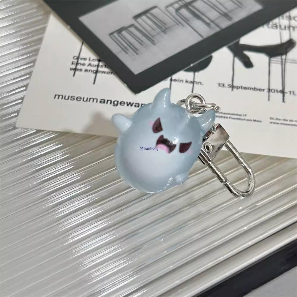 Glow-in-the-Dark Cute Ghost Keychain: 3D Halloween Backpack Pendant