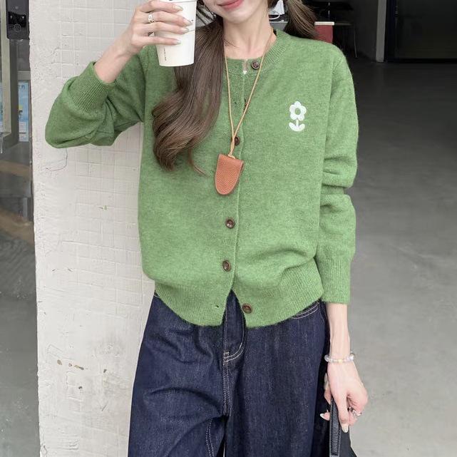 2026 Autumn/Winter Women's Korean Round Neck Embroidered Knit Cardigan Sweater
