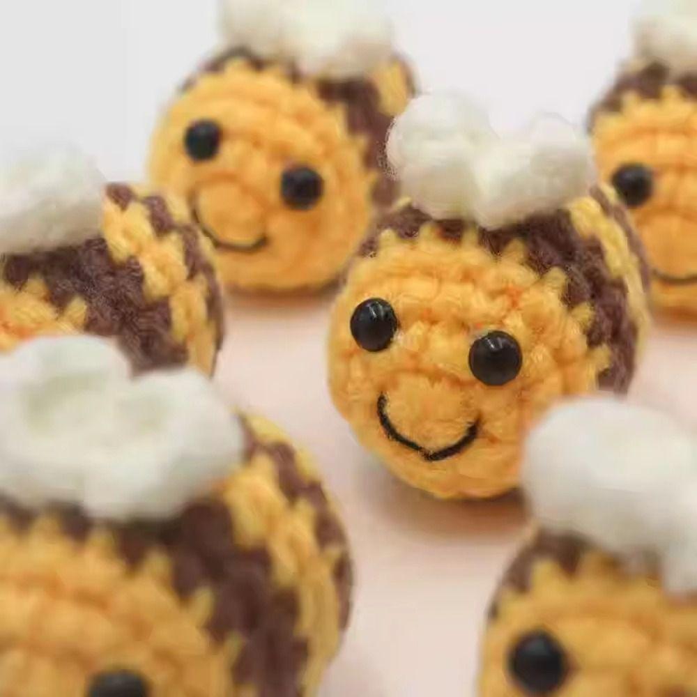 Handmade Crochet Keychains Handmaking Knitting Insect Cute Cartoon Fat Bees Pendants Backpack