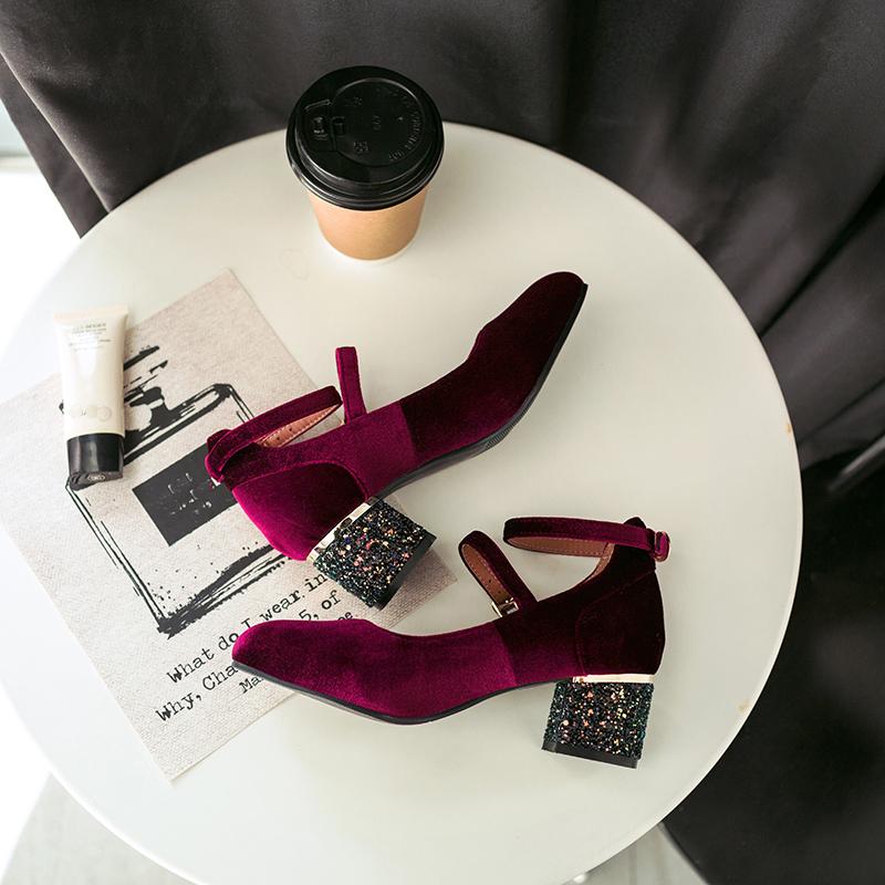 Q/Женские туфли на высоком каблуке, модные однотонные замшевые туфли на толстом каблуке, большие низкие кеды