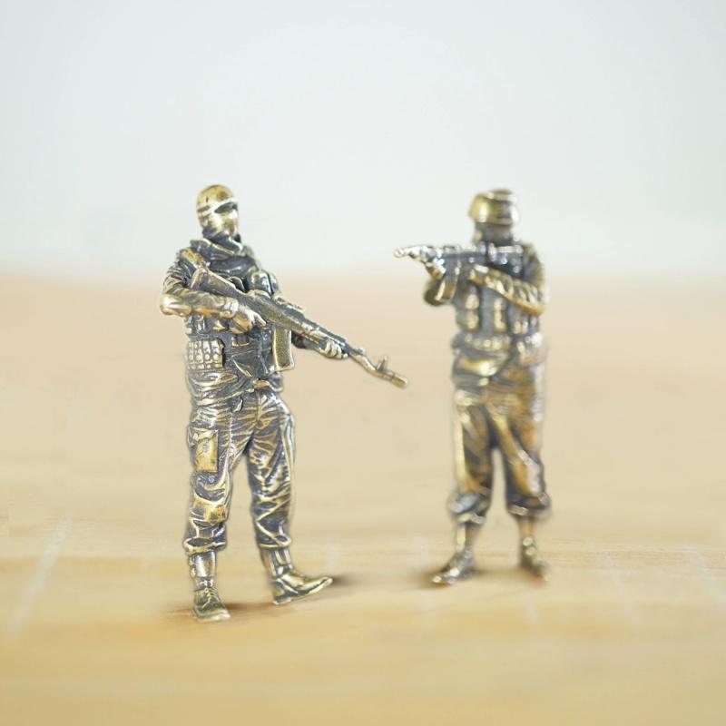 Фигурка солдата из белой меди и латуни, модель, настольное украшение, подарок для любителей Вооруженных Сил
