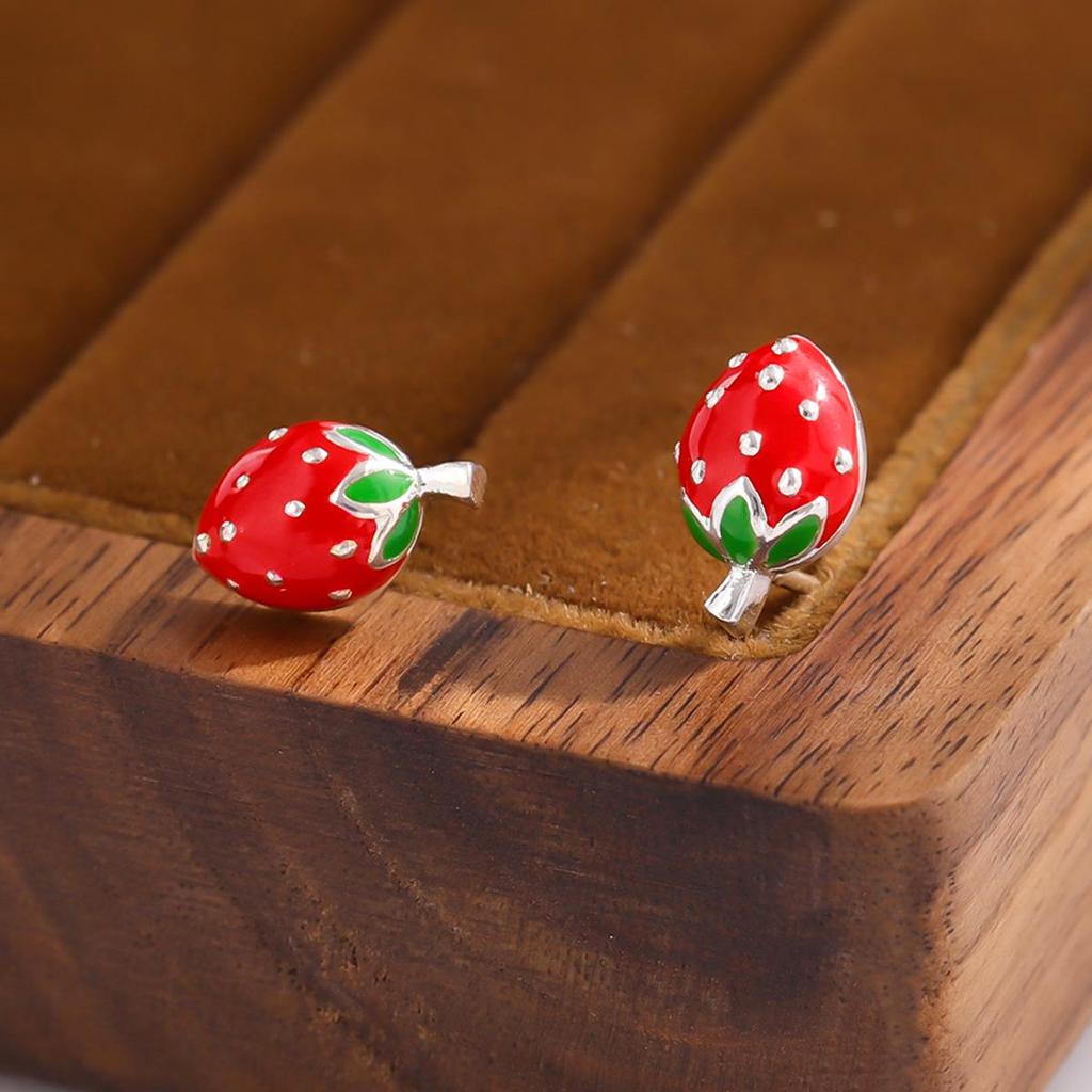 Милые серьги-пусеты в корейском стиле с клубничкой и капельным маслом для женщин