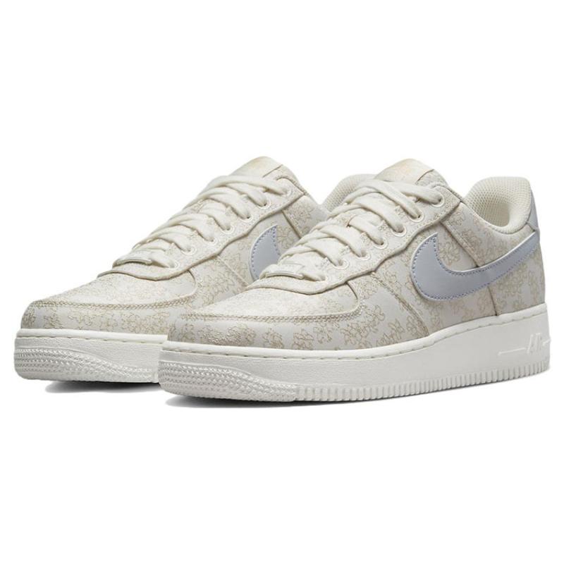 Nike Женские кроссовки Air Force 1 Low '07 Se с жаккардовой цветочной вышивкой DR6402-900