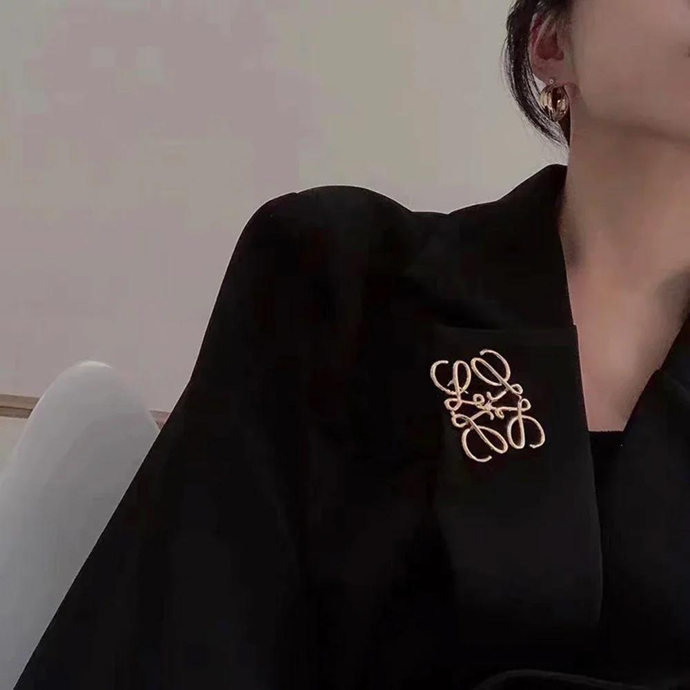 1 шт. полая брошь для женщин и девочек, модные украшения для темперамента, аксессуары для рюкзака, значки на лацкан, украшения для корсажа, подарки