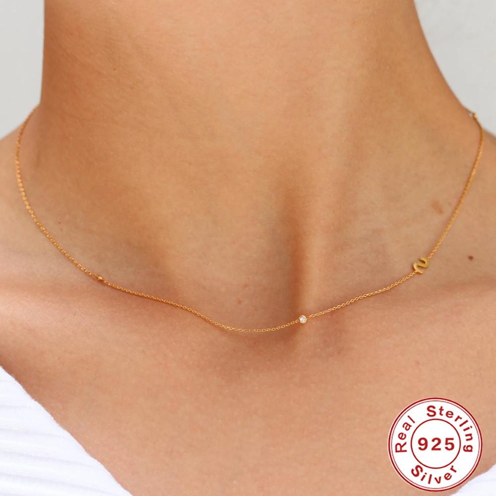 Серебряное ожерелье S925 из 26 французских букв в винтажном стиле с глянцевой премиальной буквой и бриллиантами на ключицу