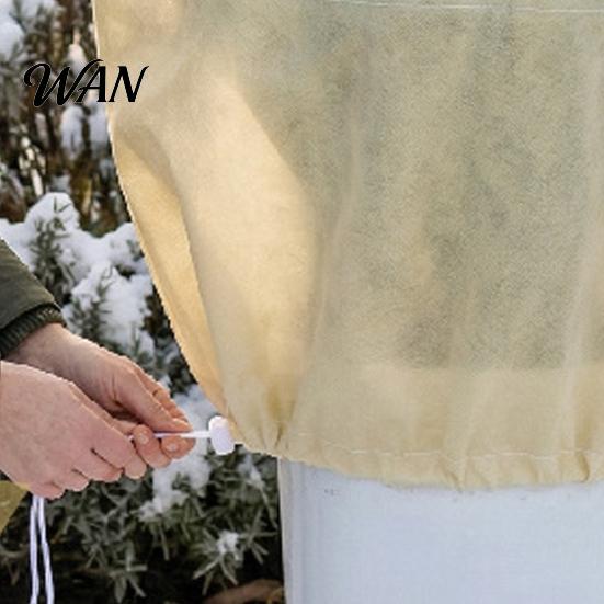 Reusable Frost Blanket for Outdoor Plants Plant Protection Cover with Viewing Window, Extra Thick Non-woven Winter Protective Gardening Blanket, Wind