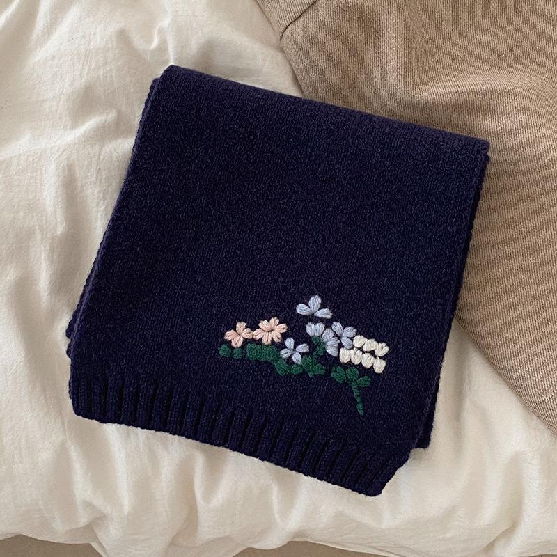 New Autumn and Winter Knitted Scarf with Embroidered Small Flowers Warm Neck Protection Scarf Autumn and Winter Atmosphere Warm Korean Style Scarf