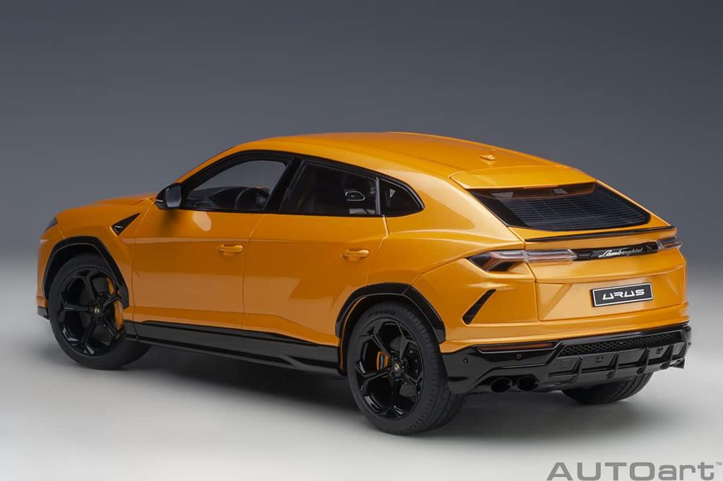 AUTOart Lamborghini Urus Pearl Orange Finished Product 1/18