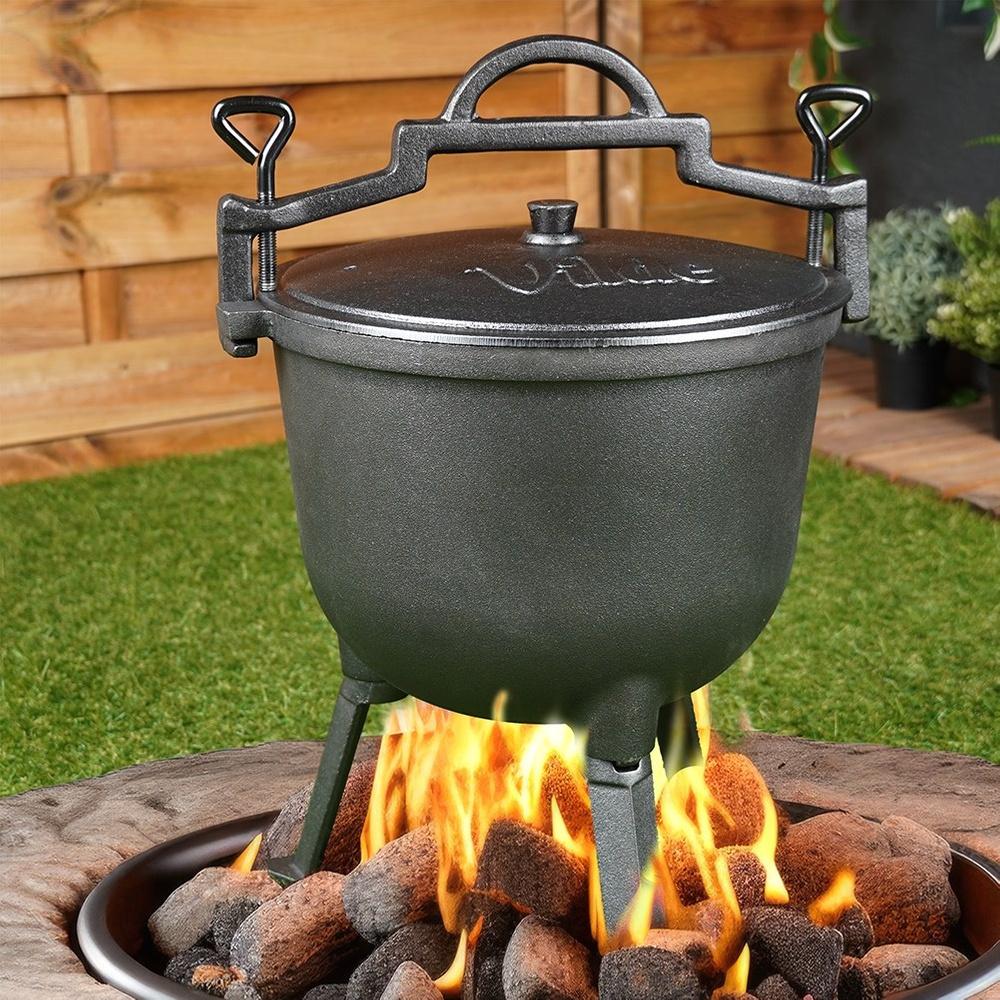 Enameled cast iron cauldron on legs with lid CAST LINE 10 l