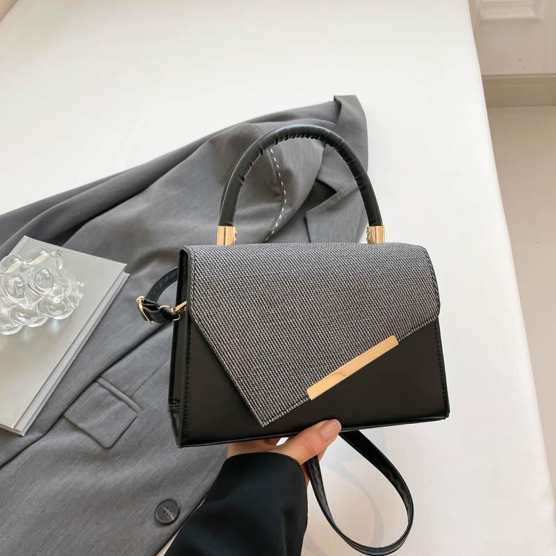 Luxury Light Splicing Contrasting Color Crossbody Bag With Buckle Magnetic