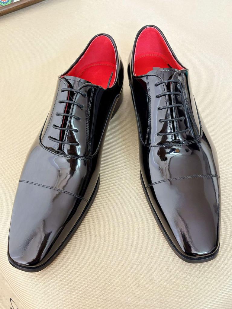 Мужские туфли оксфорды на шнуровке с квадратным носком и красной подошвой, увеличивающие рост, в деловом повседневном стиле, для свадеб, 2025