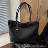 Shoulder Tote Bag 2025 New Temperament Commuter Zipper Big Bag Women's Foreign Style Versatile Mommy Bag