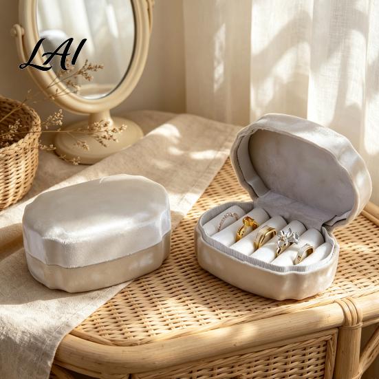 Travel Jewelry Case for Women Velvet Multi Slots Box Mini Ring Soft Inner Organizer Earring Holder Oval Shape Portable Storage Wedding Proposal