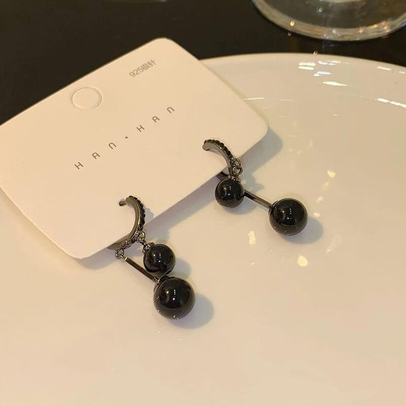 Новые модные черные круглые бусины с кисточками и бриллиантовыми пряжками для ушей для женщин