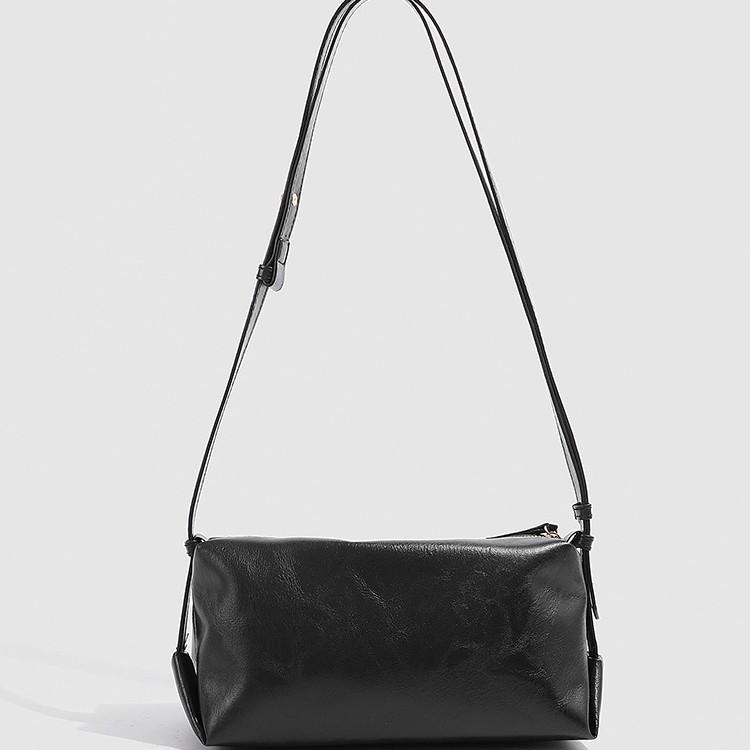 Женская сумка Нишевая Простая Ретро Маленькая Квадратная Сумка 2025 Новая Мода Большая Вместимость Повседневная На Плечо Кроссбоди Подмышечная Сумка