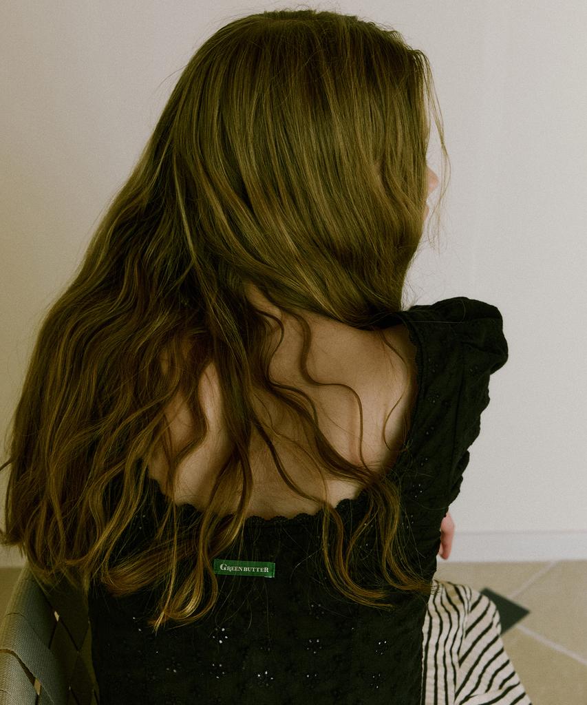 GREENBUTTER Punching Clear Ball Blouse (Black)