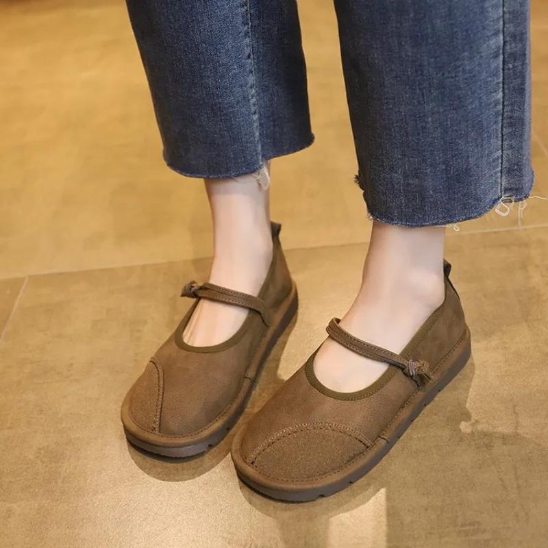 Fashion Female Ethnic Style Loafers Women Flats Retro Mary Jane Shoes Elegant Fashion Barefoot Comfortable Leather Stitching Sneakers