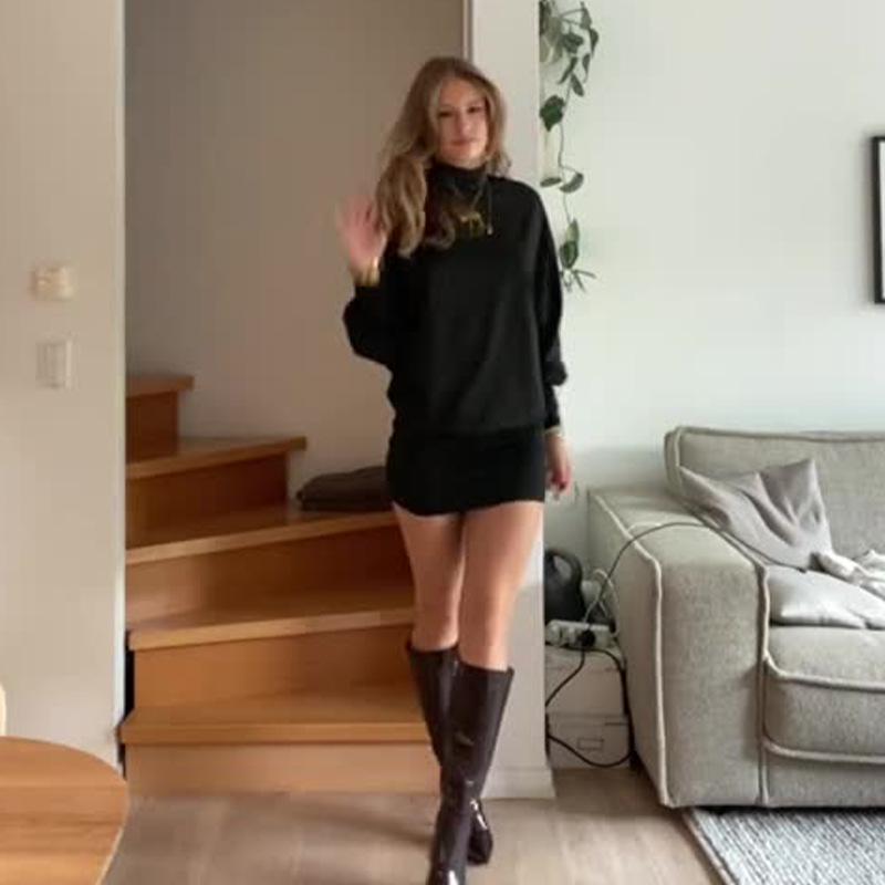 Европейский и американский женский однотонный топ с полувысоким воротом и открытой спиной и комплект короткой юбки - Коллекция Лето 2024