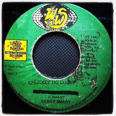 7-дюймовая пластинка LEROY SMART Chuckey No Lucky NONE WWS Records 1981 Ямайка Регги Ска Даб Б/у