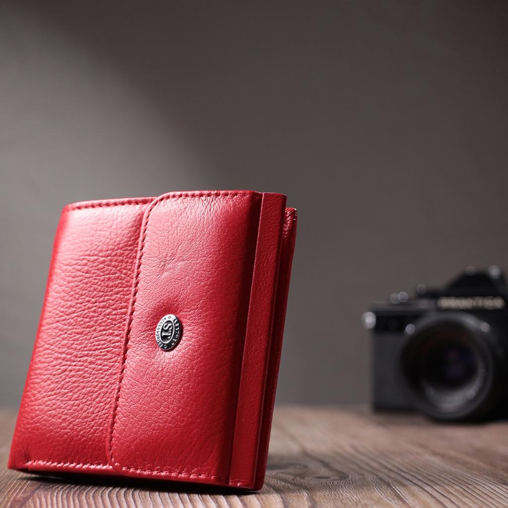 Women's Comfortable Purse Made of Genuine Leather ST Leather 22723 Red