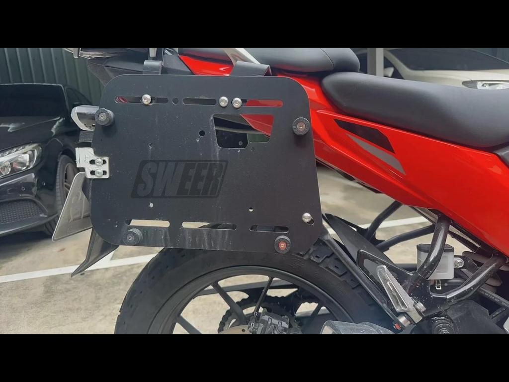 35л Black Warrior водонепроницаемый алюминиевый комплект боковых кофров для мотоцикла: Включает в себя 18-литровый быстросъемный противоударный боковой кофр