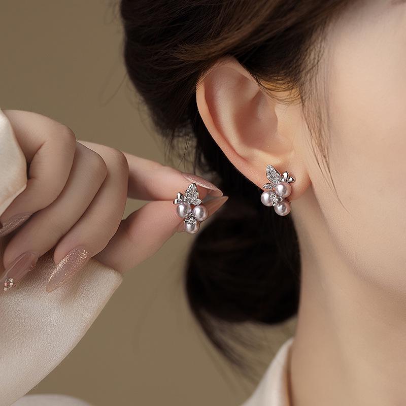 Korean Silver Needle Rhinestone Pearl Flower Stud Earrings - Elegant, Versatile Women's Accessory