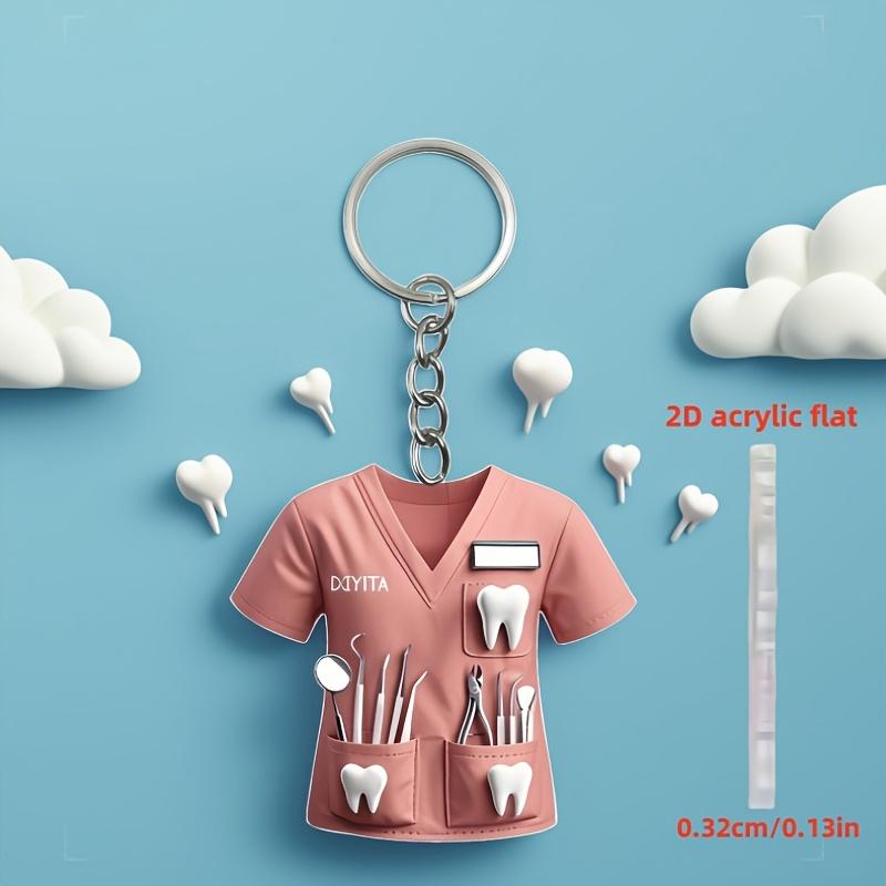 2D Акриловый Брелок Стоматолога Очаровательный Розовый Дизайн Костюма со Стоматологическими Инструментами, Водонепроницаемый Акрил, Идеальный Подарок для Женщин-Стоматологов