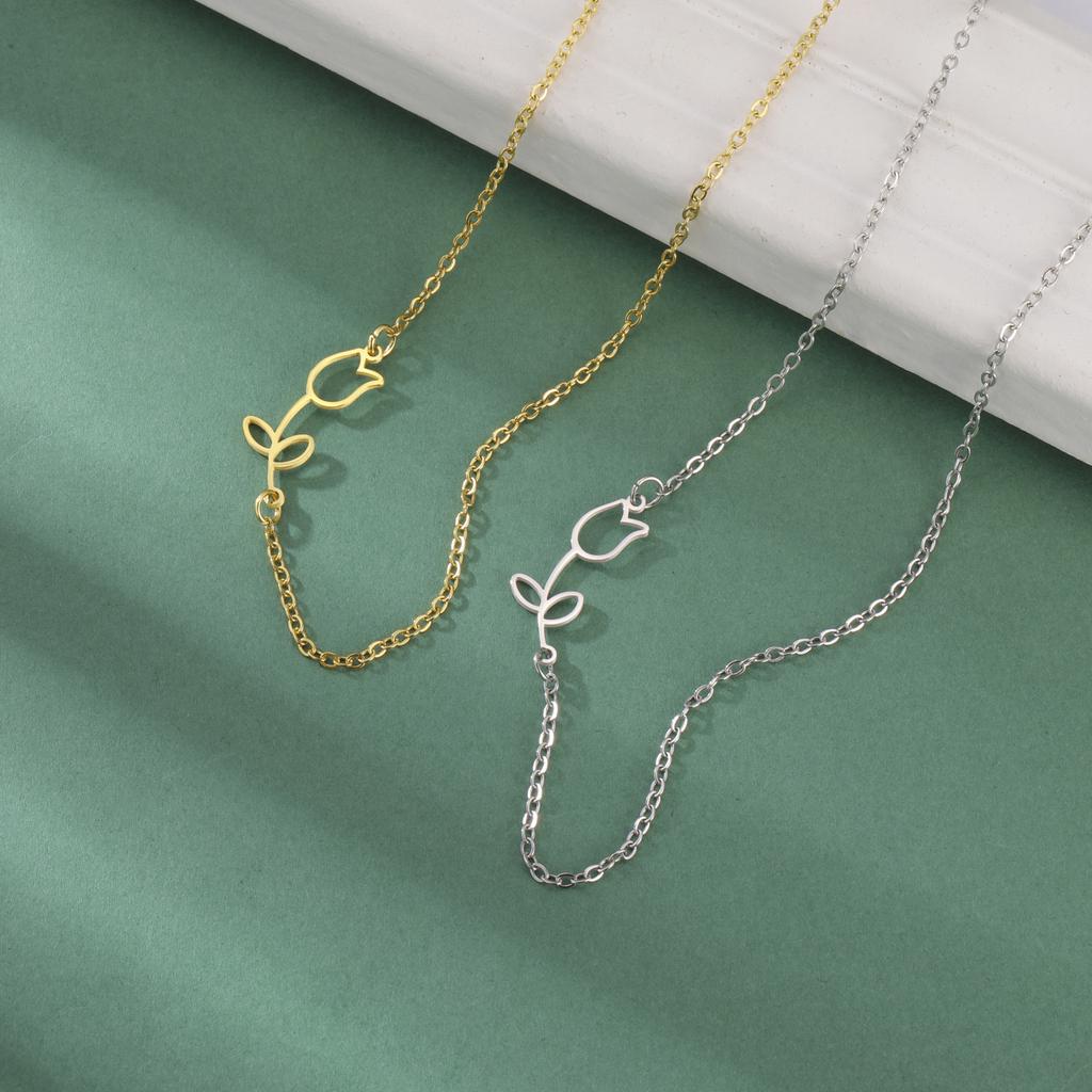 Hollow Flower Heart Pendant Stainless Steel Necklace For Men And Women Fashionable Sweet Romantic Valentine's Day Gift Jewelry