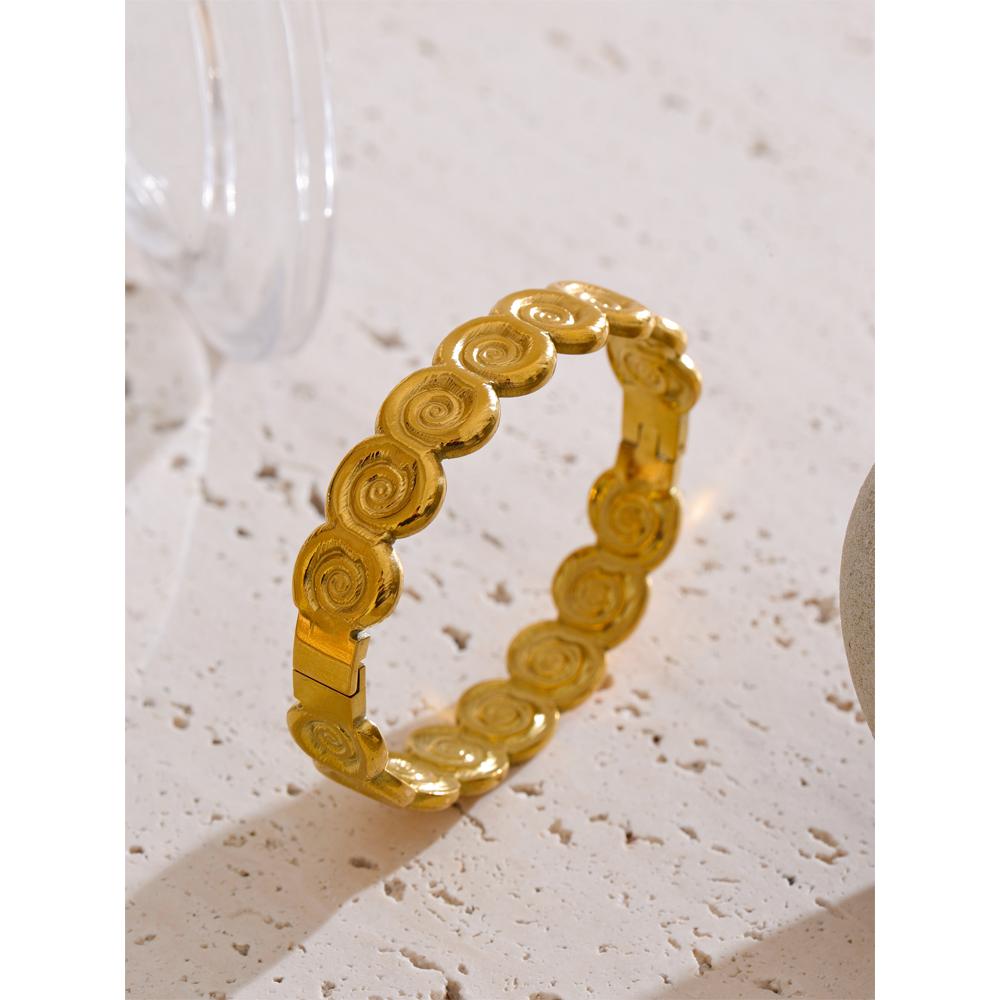 Yhpup Ocean Style Stainless Steel Metal Conch Shell 18K PVD Plated Bracelet Bangle Charm Trendy Statement Summer Holiday Jewelry