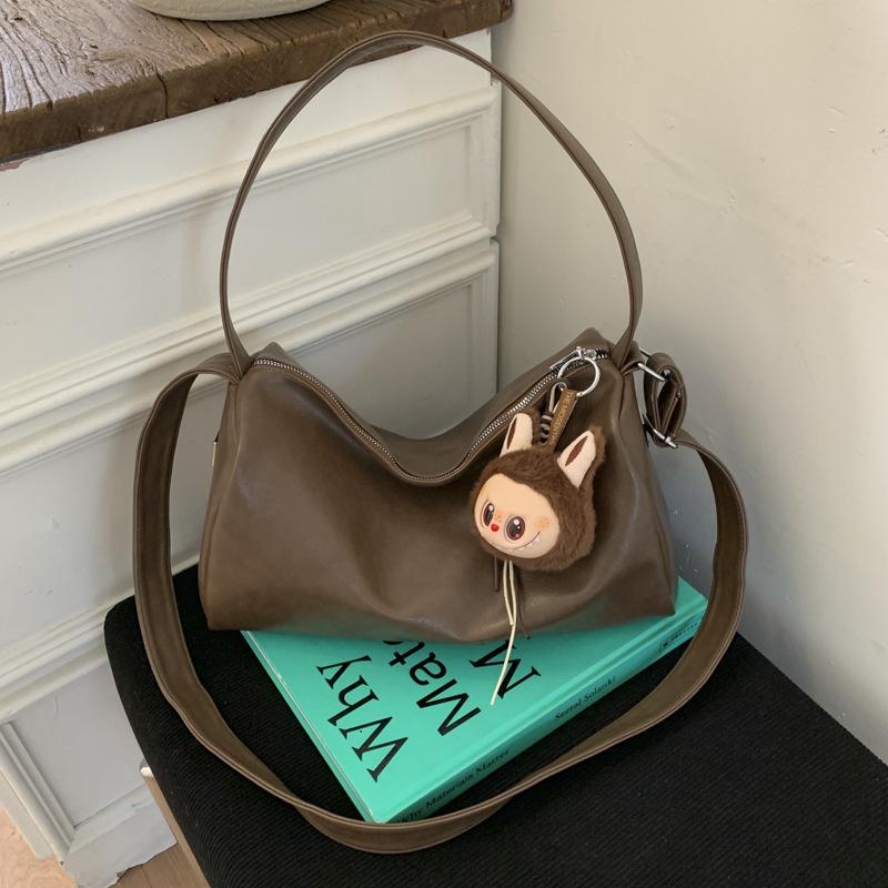 Ретро сумка женская большой вместимости 2025 новая осенне-зимняя универсальная на плечо сумка-мессенджер популярная в этом году сумка-подушка для поездок