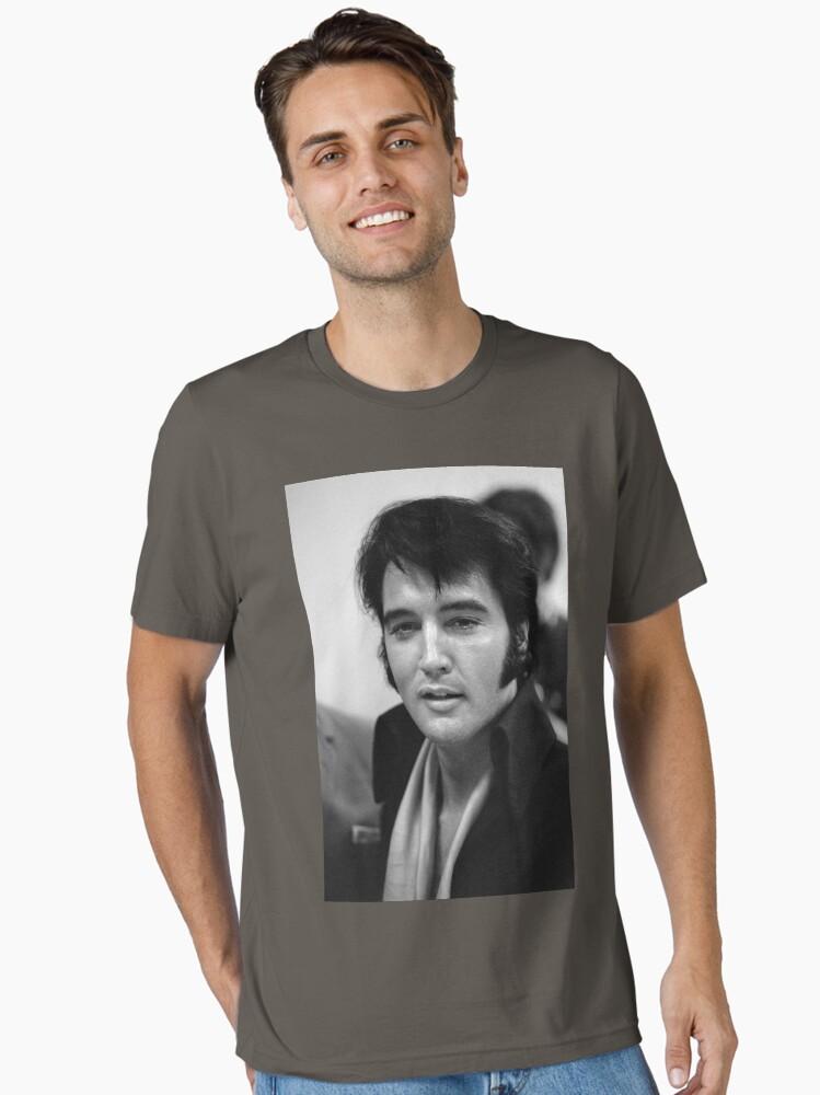 Elvis Presley Finding Her Voice Poster Essential T-Shirt