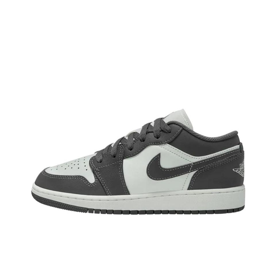 Jordan Air Jordan 1 Low top Vintage Basketball Shoes Women's Gray White 553560-044(Team24-)