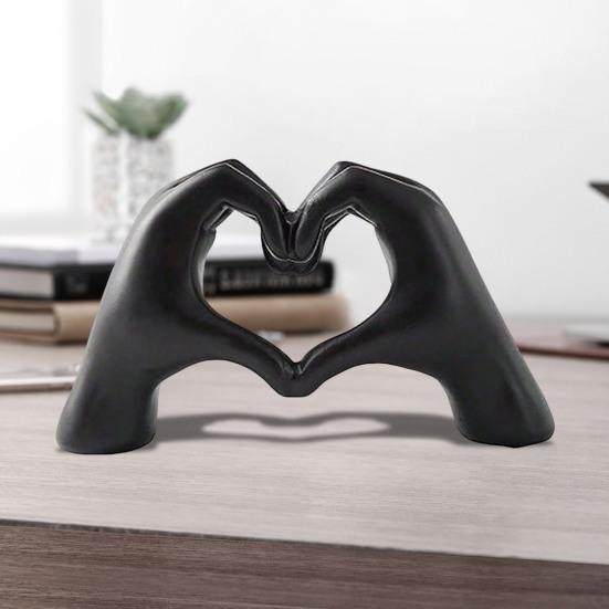 Love Heart Hand Figurine Heart-shaped Gesture Resin Statue Sculpture Home Office Wedding Party Desktop Decoration Ornament