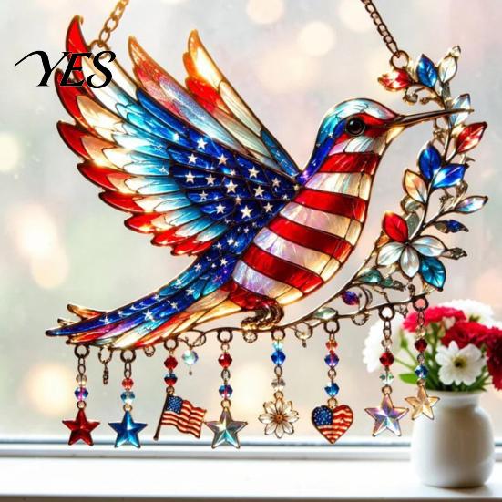 Red White Blue Sun Catcher Patriotic Hummingbird Catcher, 250th Anniversary Fourth of July Bird Wall Hanging Decoration, Stars And Stripes Suncatcher