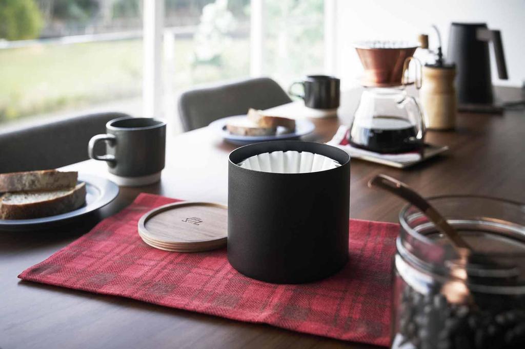 Kalita Кейс для волнового фильтра, черный, с деревянной крышкой для защиты фильтра от пыли и запахов. Подходит для моделей RIN 155 и 185. #44325. Стильный и