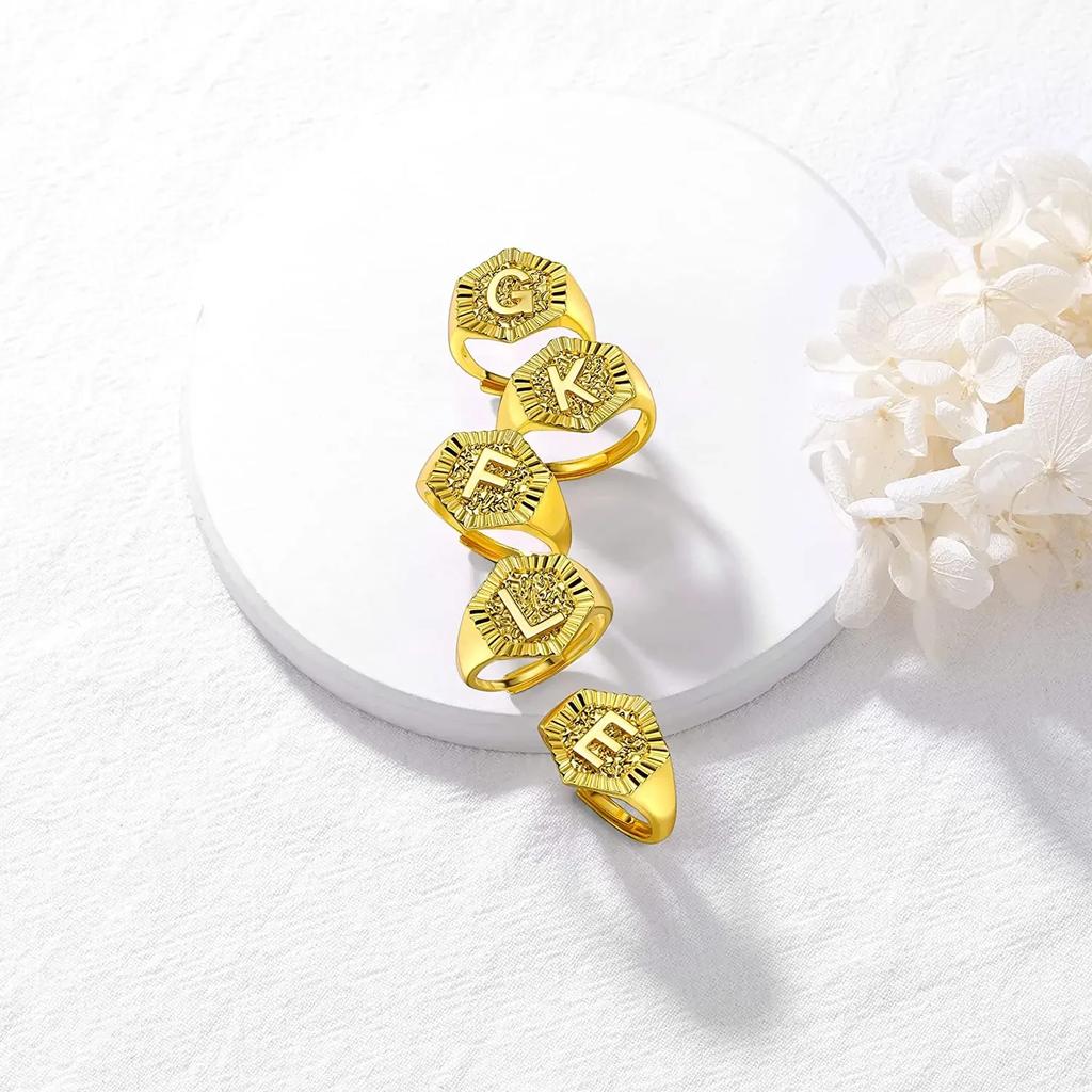 Шестигранные 3D тисненые кольца с начальными буквами алфавита А-Я для мужчин и женщин, регулируемый размер, золотой цвет 14 карат, семейные перстни, ювелирные изделия