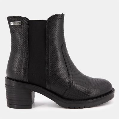 Женские черные кожаные ботильоны со змеиным узором