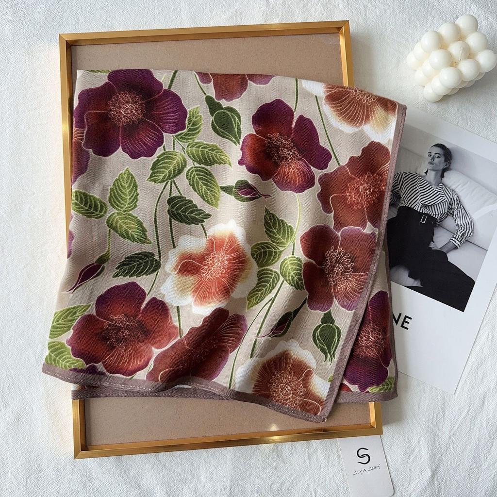 2024 New Fashionable Versatile Silk Scarf 68 Cm Printed Sunscreen Decorative Small Square Scarf Velvet Texture Scarf