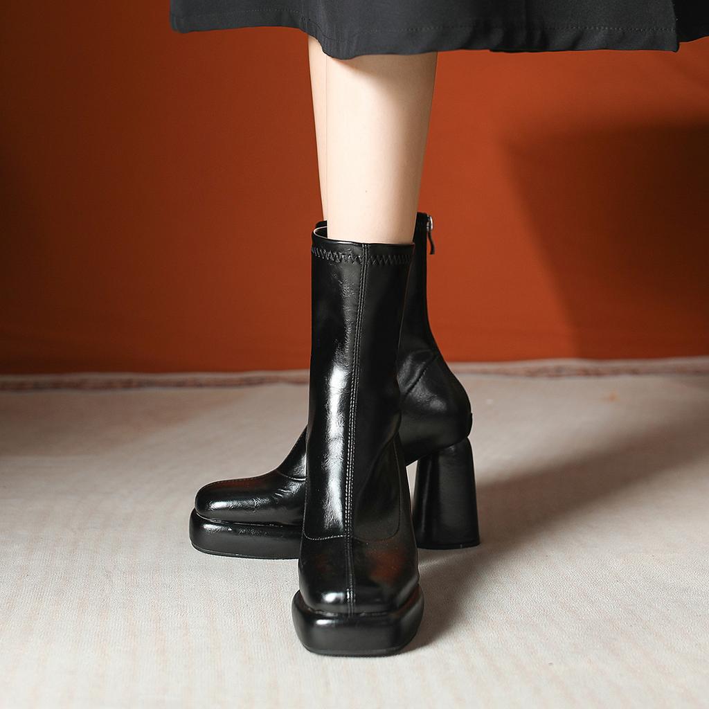 2025 Autumn and Winter Elastic Boots Children's British Style Thin Martin Boots Versatile High Heel Thin Short Tube Fried Street Socks Boots