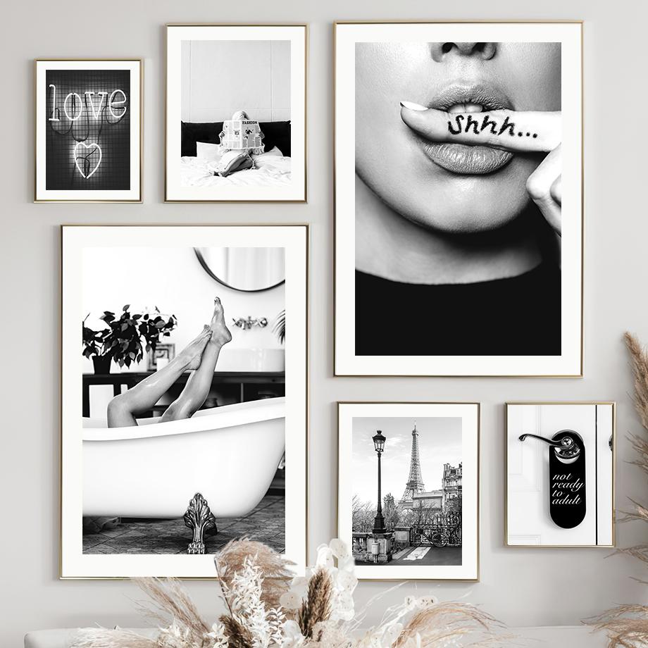 Paris City Towel Love Kiss Girl Black White Living Room Decoration Posters And Prints Wall Art Canvas Painting Wall Pictures