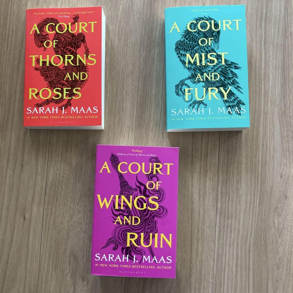 [USED] A Court of Thorns and Roses Series 3-Book Set
