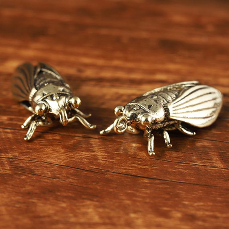 Imitation Brass Cicada Casting Statue Mini Animal Metal Figurine Key Chain Home