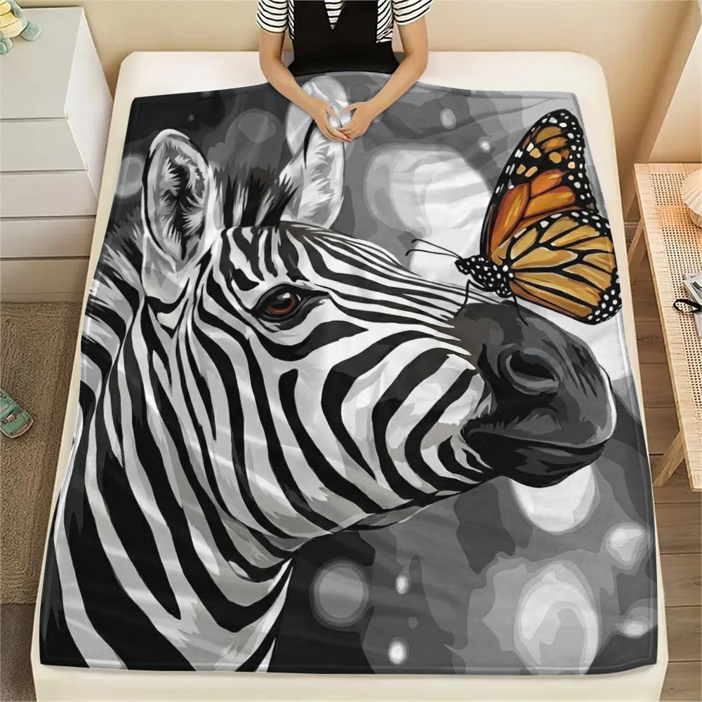 1PC Watercolor Animal Art Print Flannel Blanket, High quality All Seasons, Home Decor, Warmth and Comfort, Perfect for Christmas Gifts