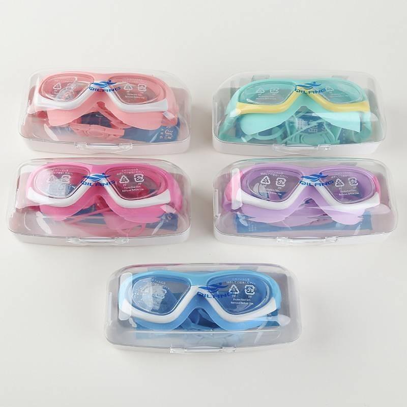 Quilang Kids Swim Goggles Integrated Ear Plugs Stylish Clear Vision Anti-water Anti-fog