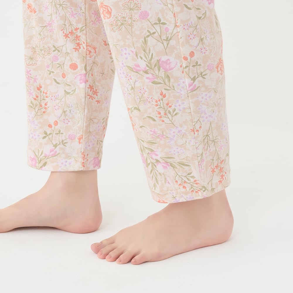 Gunze Long Sleeve Pajamas with Elastic Sleeve and Leg Moisturizing and Cream Women's Holes, Antibacterial, Smooth,