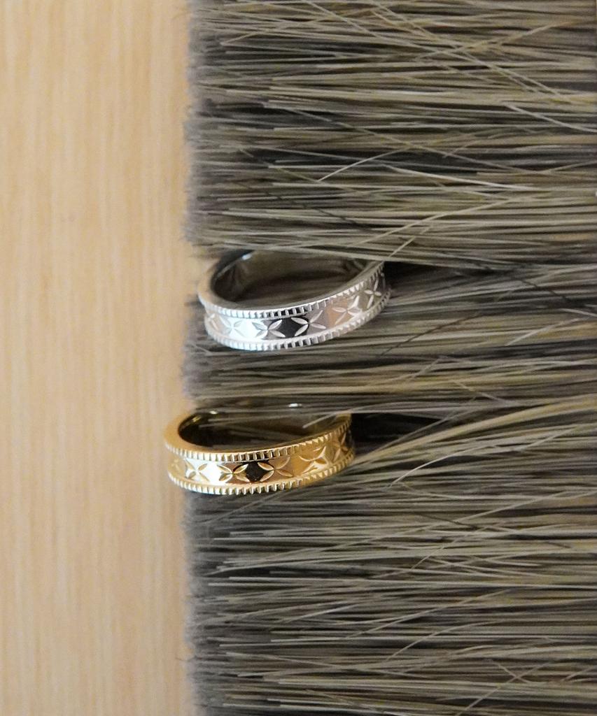 Кольцо с цветочным узором Clemence Jewelry Fleur Carving Ring 02_Серебро