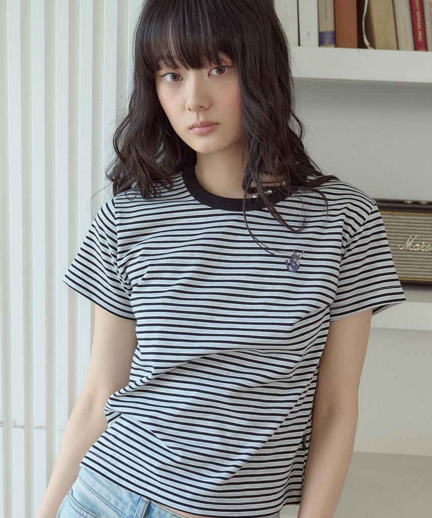CPGN STUDIO Falling Cat Striped Crop Short Sleeve Tee Black