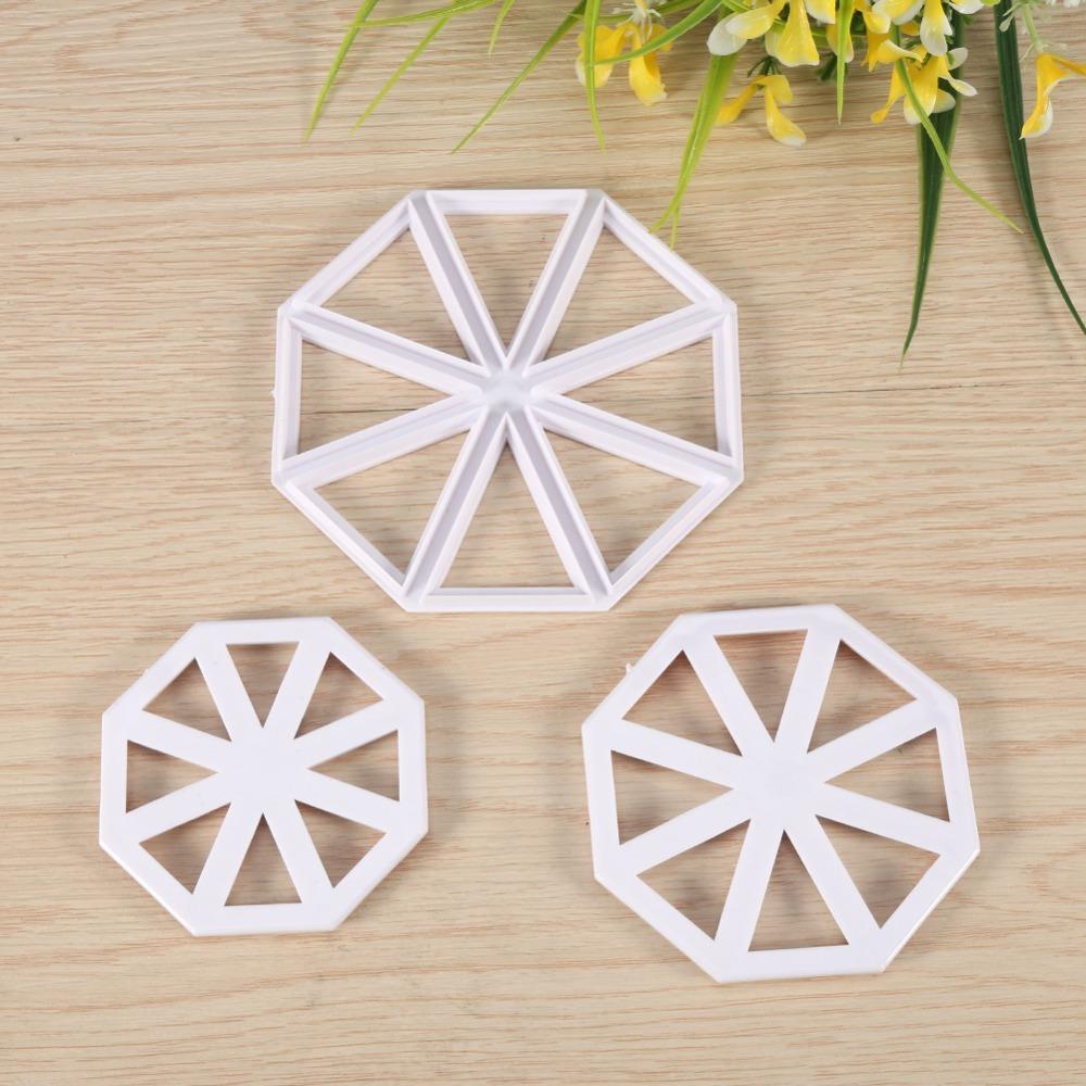 3pcs PP Cookie Mold Triangle Flag Shape Cake Decorating Mold Flag Cutting Mold Cake Toppers